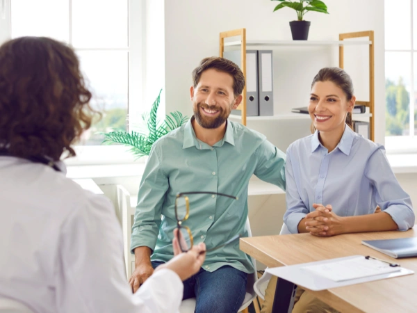 Couple seeking counseling from an IVF Specialist Doctor in Goa